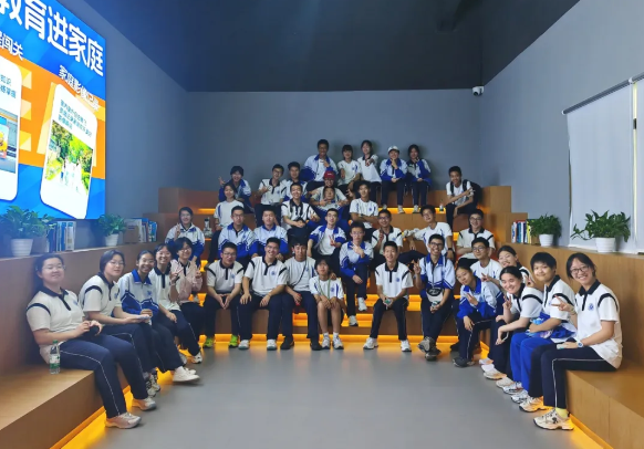 红耀铸魂育新苗 砺行致远绽芳华——2024级高一广东分队社会实践纪实