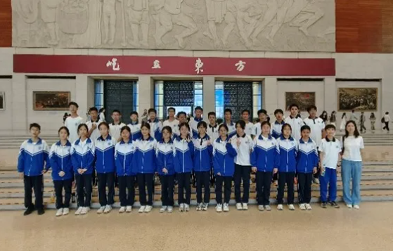国博课堂拓视野 古艺科技启新知——记北京十二中初二年级国家博物馆中国古代专题研学活动