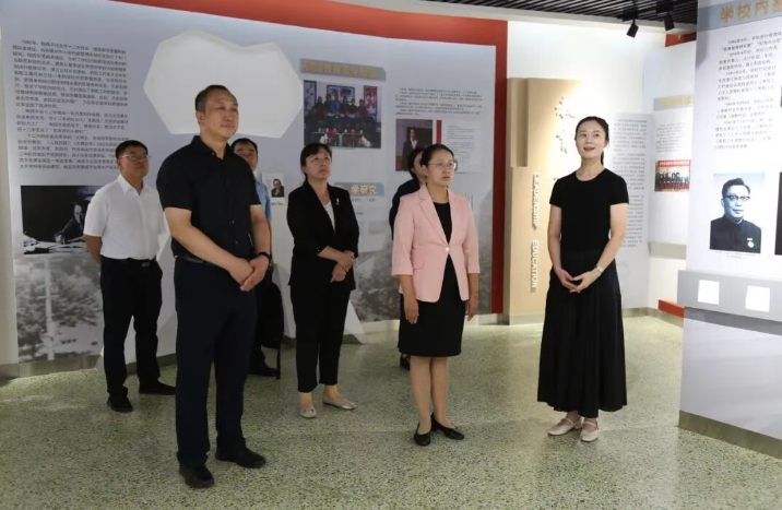 市委教育工委领导赴北京市第十二中学开展开学前调研与综合检查